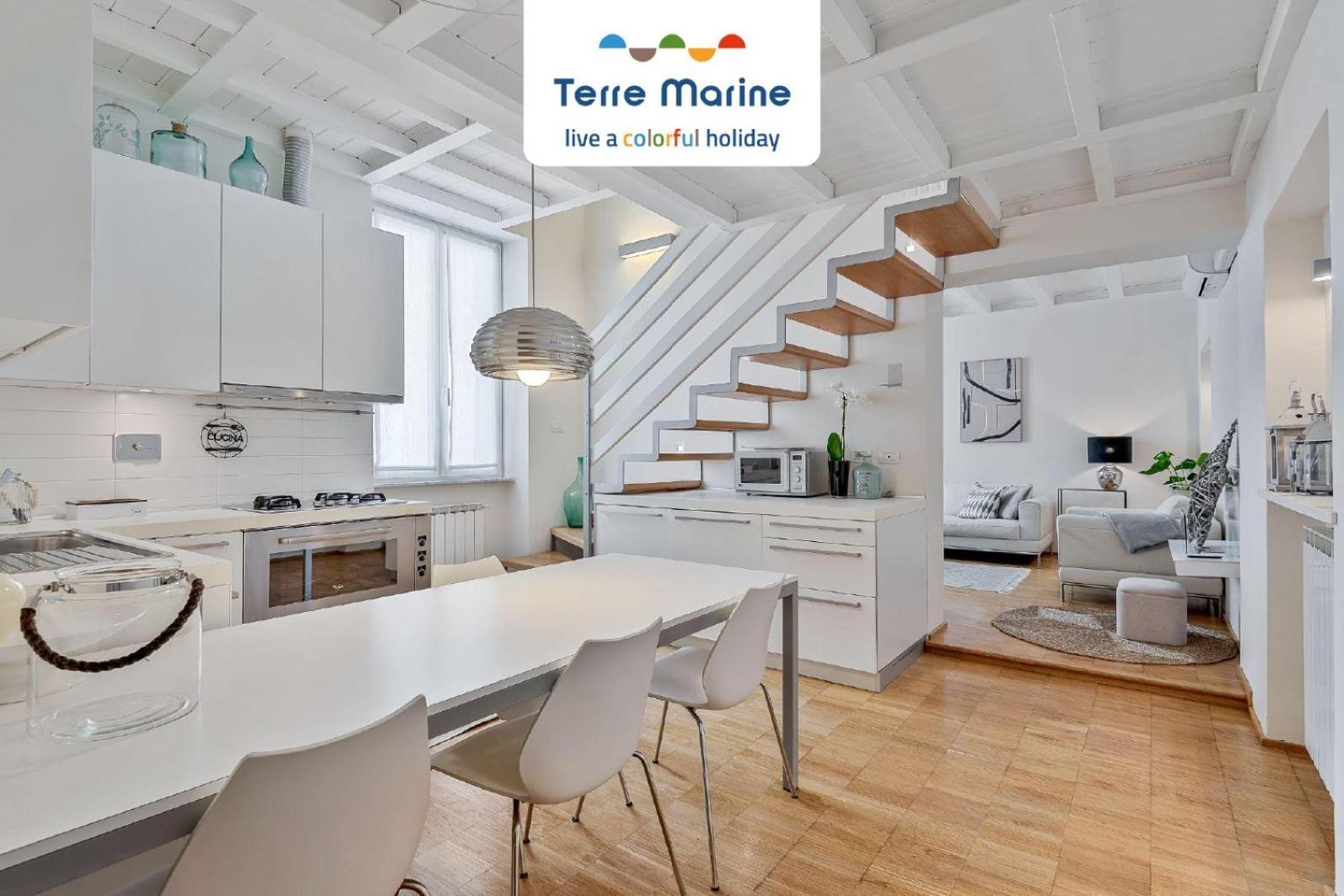 Apartamento The Charme, Terremarine La Spezia Exterior foto